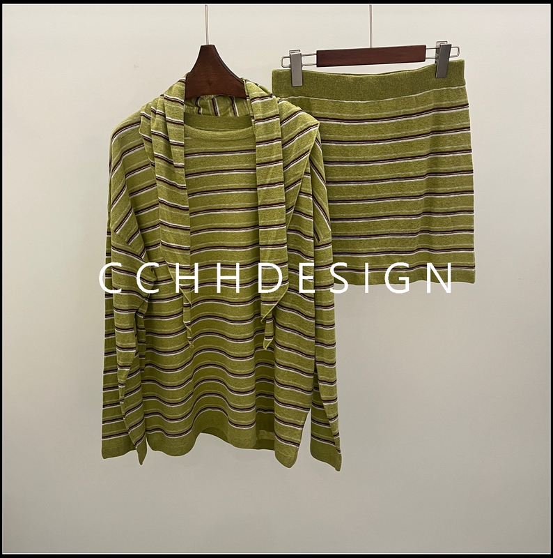 European Women's Clothing 2026 Autumn New Striped Knit Sweater Women's Hooded Set Versatile Casual Two-Piece Set European Women's Clothing 2026 Autumn New Striped Knit Sweater Women's Hooded Set Versatile Casual Two-Piece Set