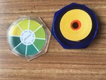 Roll-mounted precision test paper 5 5-9 0 PH wide test paper