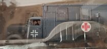 FOV 80076 1: 32 WWII German Army 4x4 Opel Ambulance Defense gray coating alloy out of print old model