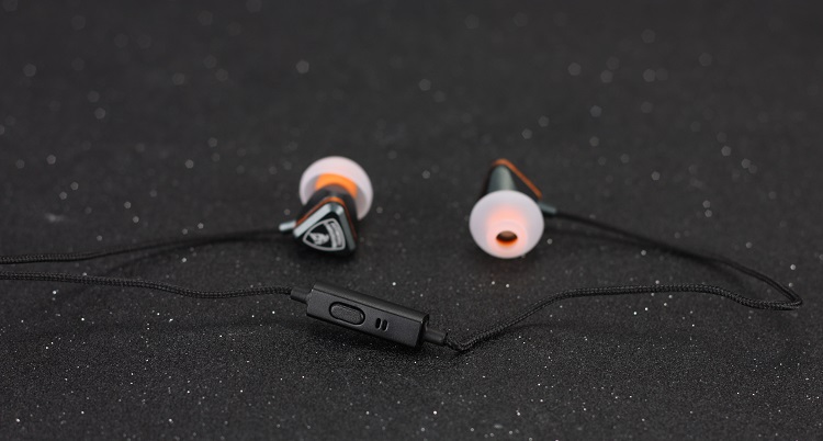 Automobili Lamborghini Huracan I02 In Ear Headphone w/ Mic Remote and Excellent Ear Canal Fit