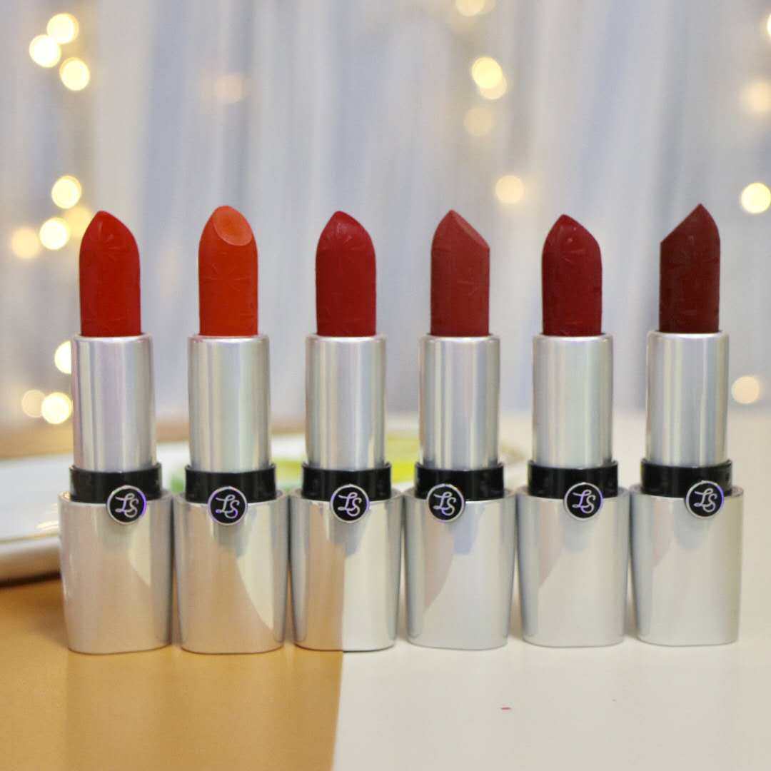 Sachly carved flower water moisturizing lipstick with red outer packaging laser microshimmery moisturizing cosmetic moisturizing not easy to get a cup student