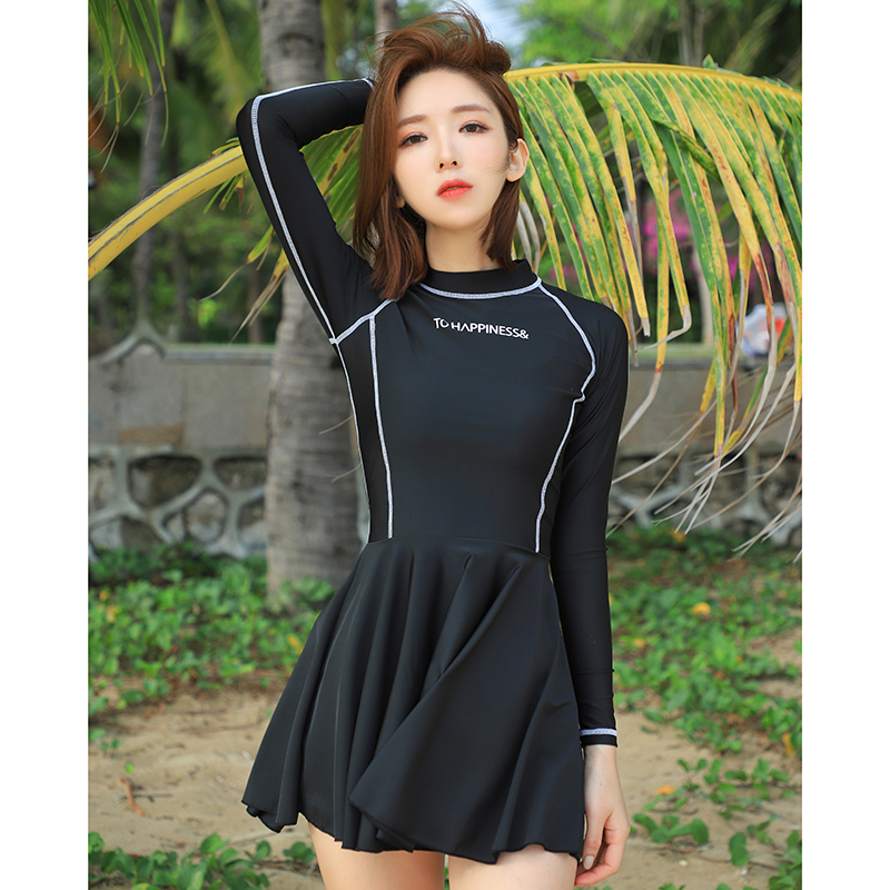 South Korea's new dive suit woman sleeved sunscreen jellyfish dress dress style hot spring swimsuit speed and skinny snorkeling suit