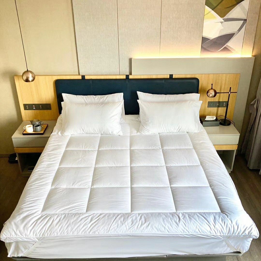 Full Season Export Japanese Star Hotel Students Pure Cotton Pure White Mattress Bedding Protection Mat Day Style No-Print Mattresses