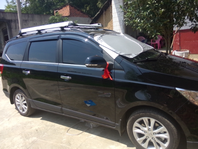 Siwei X7X3 Hongguang S1 cảnh 330 phổ biến S500 Kairui K50 / K60 giá đỡ hành lý trên nóc hộp hành lý - Roof Rack thanh giá nóc ngang