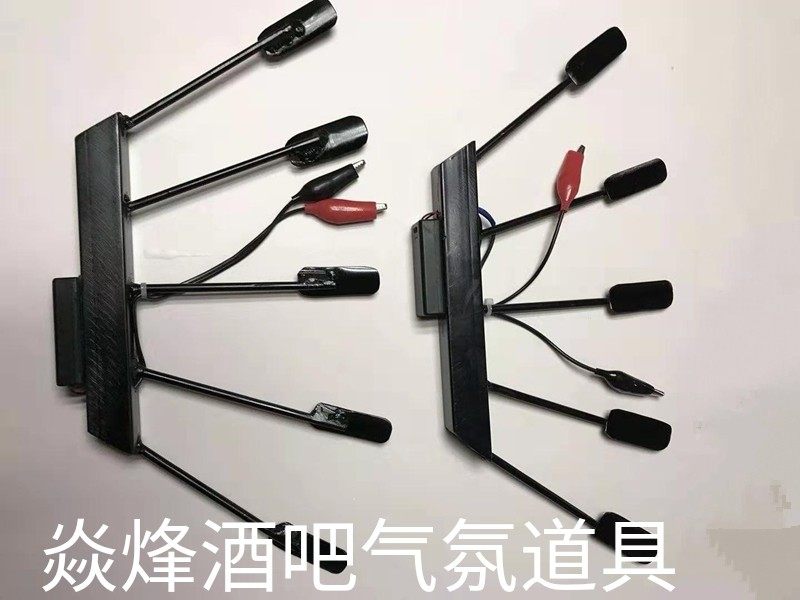 Bar atmosphere Mace Claw Claw claws atmosphere claw handle hammer advertising campaign props hammer color