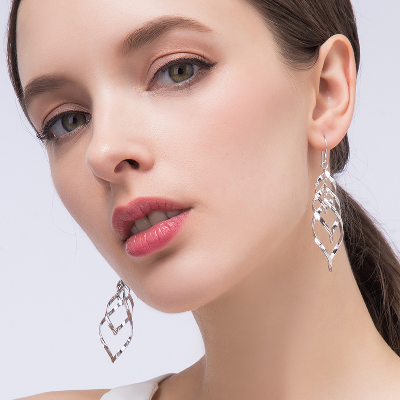 Water Drop Earrings Woman Pure Silver 2022 New Tide Summer Niche Design Feel Earrings Light Extravagant Advanced Sensual Earrings Pendant