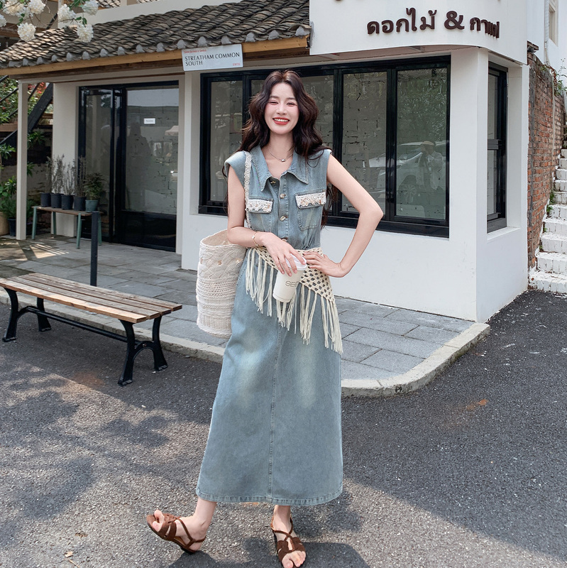 Hollow-Out Tassel Waistband Denim Dress 2026 New Women's Spring/Summer Lace Patchwork French Sleeveless Shirt Long Dress