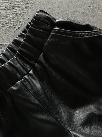 Women's Leather Shorts Spring 2026 New Fashion Korean Style Black Petite Slimming Pu Leather Loose Outerwear Boot Shorts