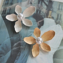 (autumn home) frosted sub-gloss color five-petal flower brooch needle and American foreign trade original single ornament new