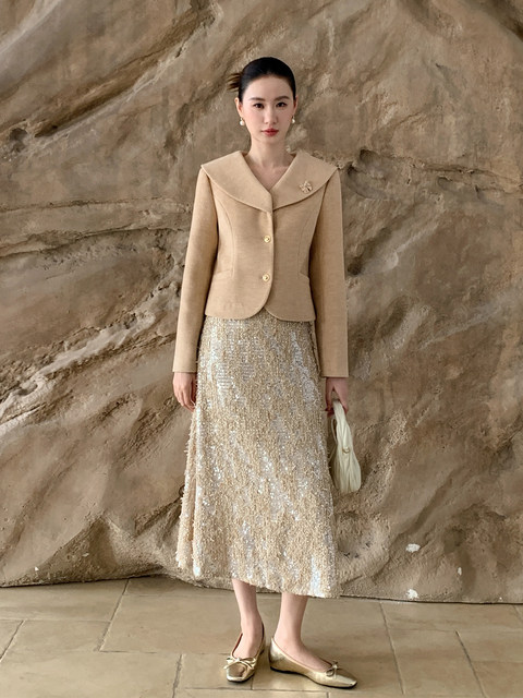 XXNING French retro large lapel small off-shoulder coat, high-end design, age-reducing short coat top