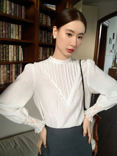 Xxning French Court-Style Tuck Pleat Lace Stand-Up Collar Shirt for Women, High-End Socialite Style, Unique Top