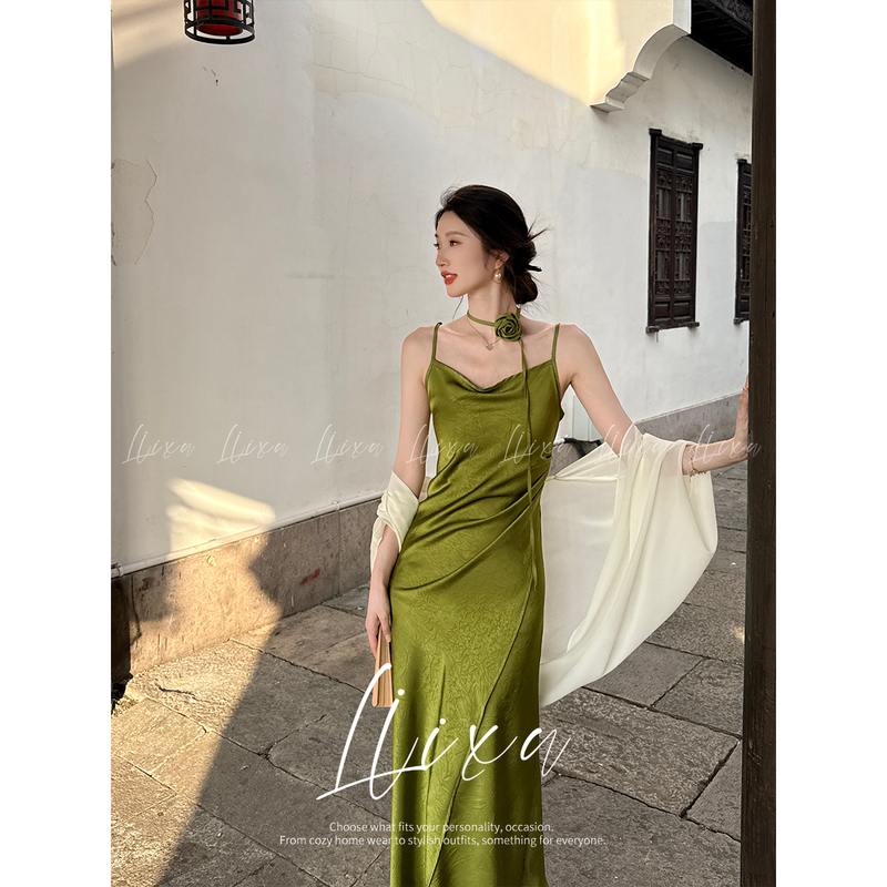 Liixu Summer Stunning Dress for Women, New Chinese Style, Gentle Temperament, Waist-Cinching, Slimming, Vacation Style, Spaghetti Strap Long Dress