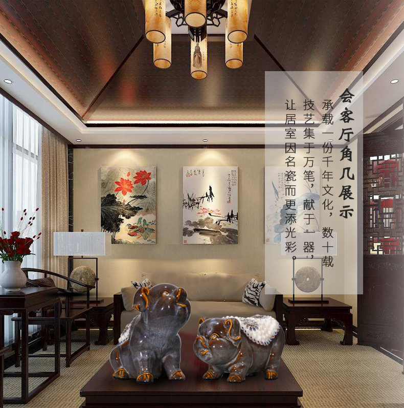 Jingdezhen ceramic up blessing pig furnishing articles creative gift sitting room TV cabinet decoration study of new Chinese style arts and crafts