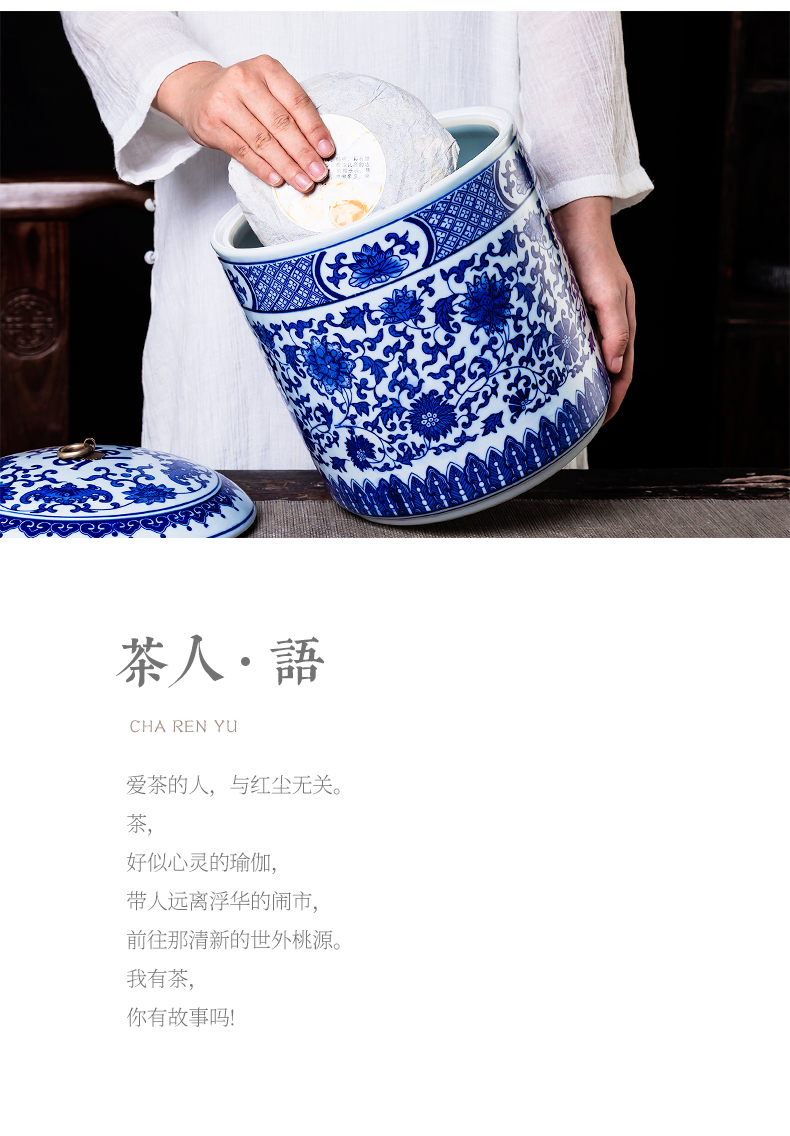 Jingdezhen ceramic Chinese blue and white porcelain tea pot large wind puer tea cake tin, household seal super jumbo