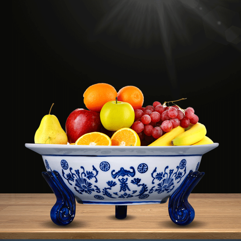 Blue and white porcelain of jingdezhen ceramics high fruit bowl creative household snack plate of modern Chinese style sitting room tea table furnishing articles
