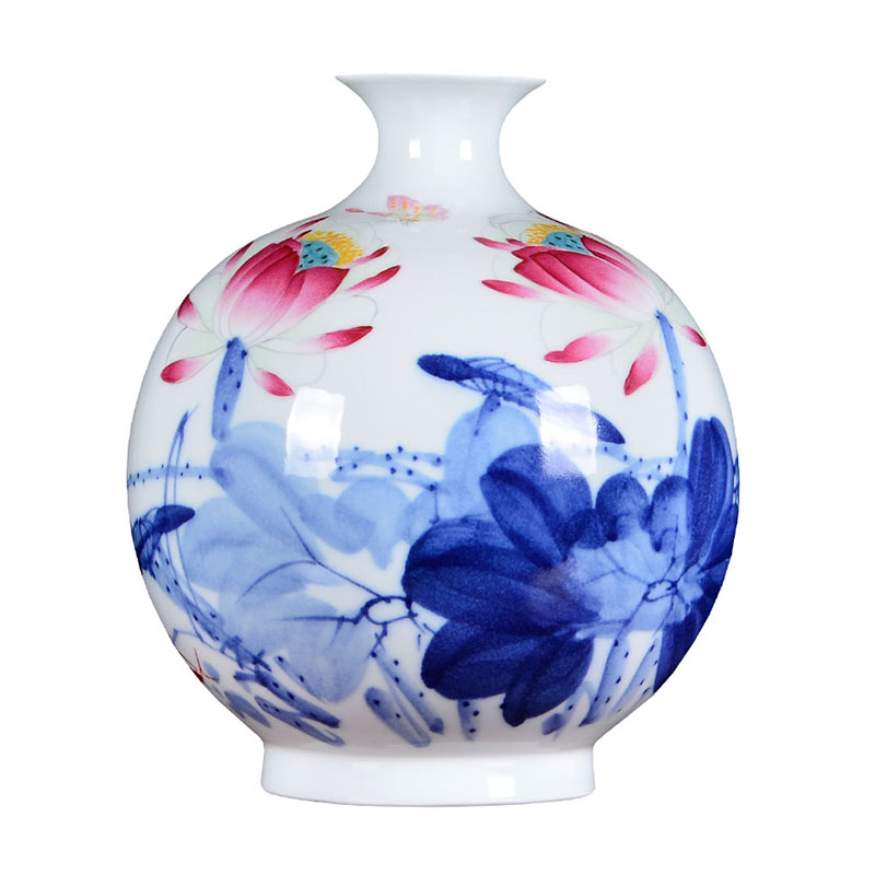 Blue and white porcelain of jingdezhen ceramics famous master hand - made vases, flower arrangement, the new Chinese style sitting room adornment is placed
