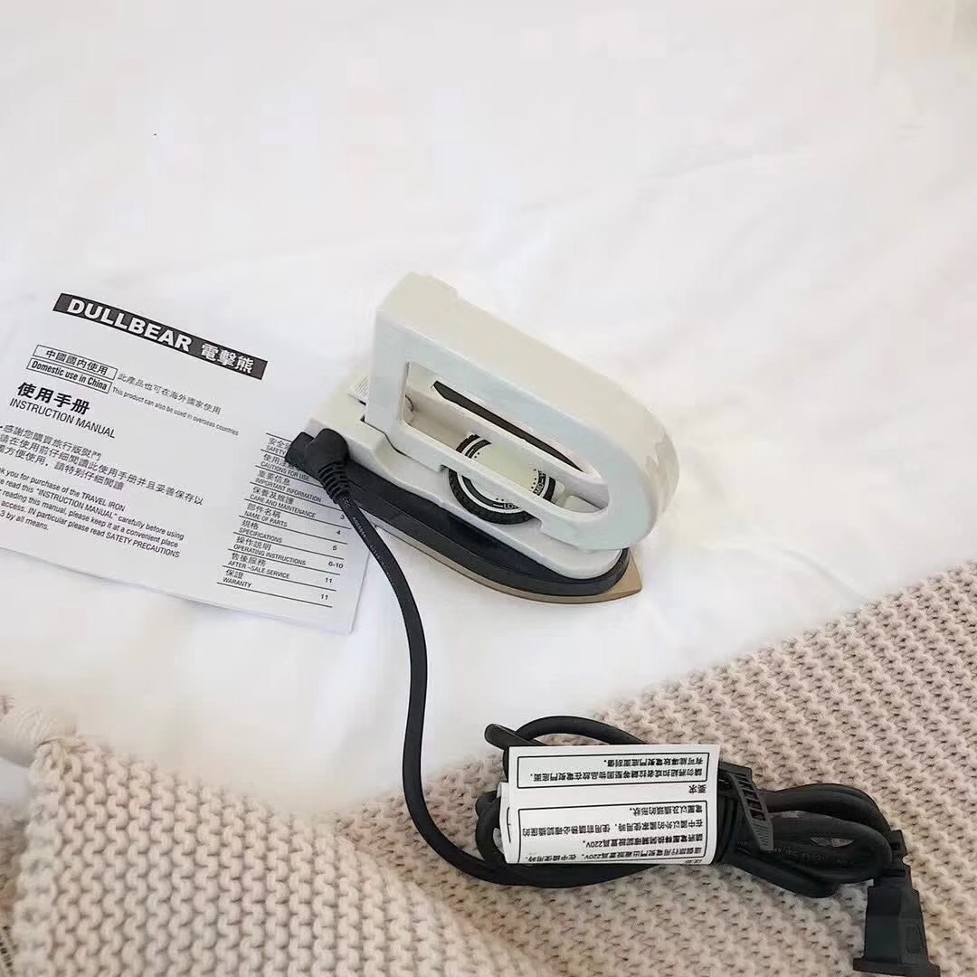 gc576 Lắc cùng một đoạn DULLBEAR điện giật gấu sắt nhỏ cầm máy ủi cầm tay du lịch cần thiết - Điện sắt 	bàn ủi loại nào tốt nhất