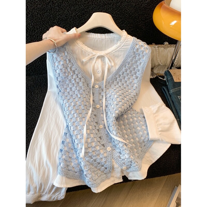 Blue Hollow-Out Knit Vest with Bell Sleeves, Shirt for Women, 2026 Early Spring, Chanel-Style, Age-Reducing Top