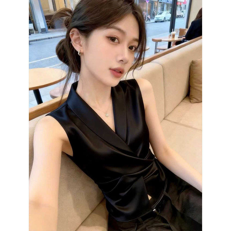 Summer Pure Desire Spicy Girl V-Neck Satin Vest Shirt for Women, Unique Design, Slim Fit, Waist-Cinching, Sleeveless Top