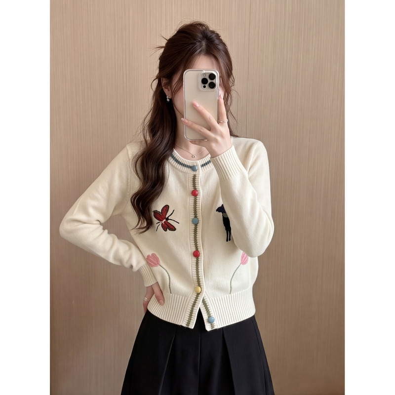 Designed with Colorful Buttons and Cartoon Embroidery, Women's Autumn New Style Unique and Beautiful Round Neck Long-Sleeve Sweater