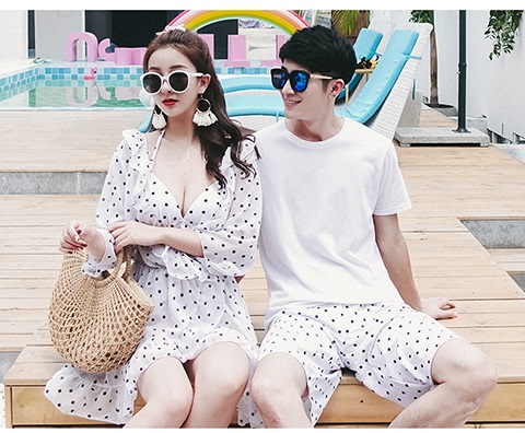 Cặp đôi đồ bơi nữ màu trắng điểm sóng 2018 mới bảo thủ che bụng Đồ bơi Hàn Quốc Quần bơi nam đi biển 	đồ đôi đi biển cho mẹ và bé	