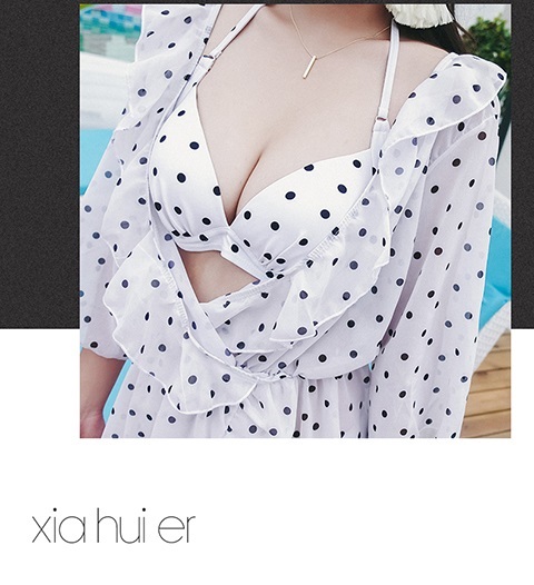 Cặp đôi đồ bơi nữ màu trắng điểm sóng 2018 mới bảo thủ che bụng Đồ bơi Hàn Quốc Quần bơi nam đi biển 	đồ đôi đi biển cho mẹ và bé	