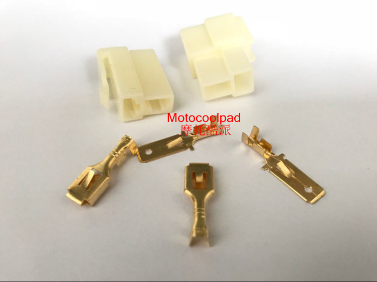 Suitable for Kenwood Yaesu Aikome and other car walkie-talkie Car walkie-talkie universal power cord T-type plug male and female end