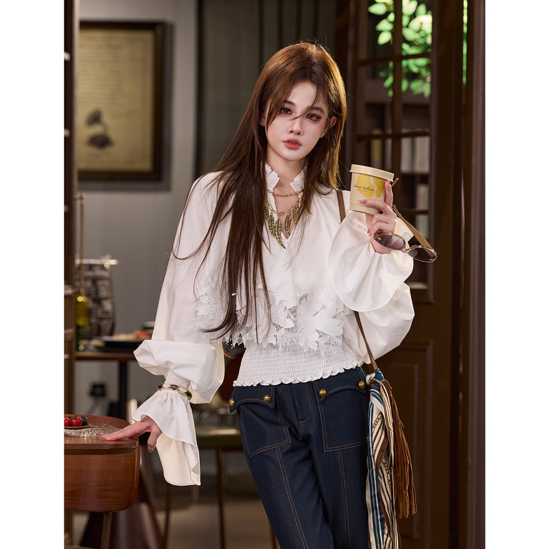 Tuntun Spring/Summer [Holiday Monologue] Elegant Girl French Lace Waist-Cinching Ruffled Stand Collar Shirt