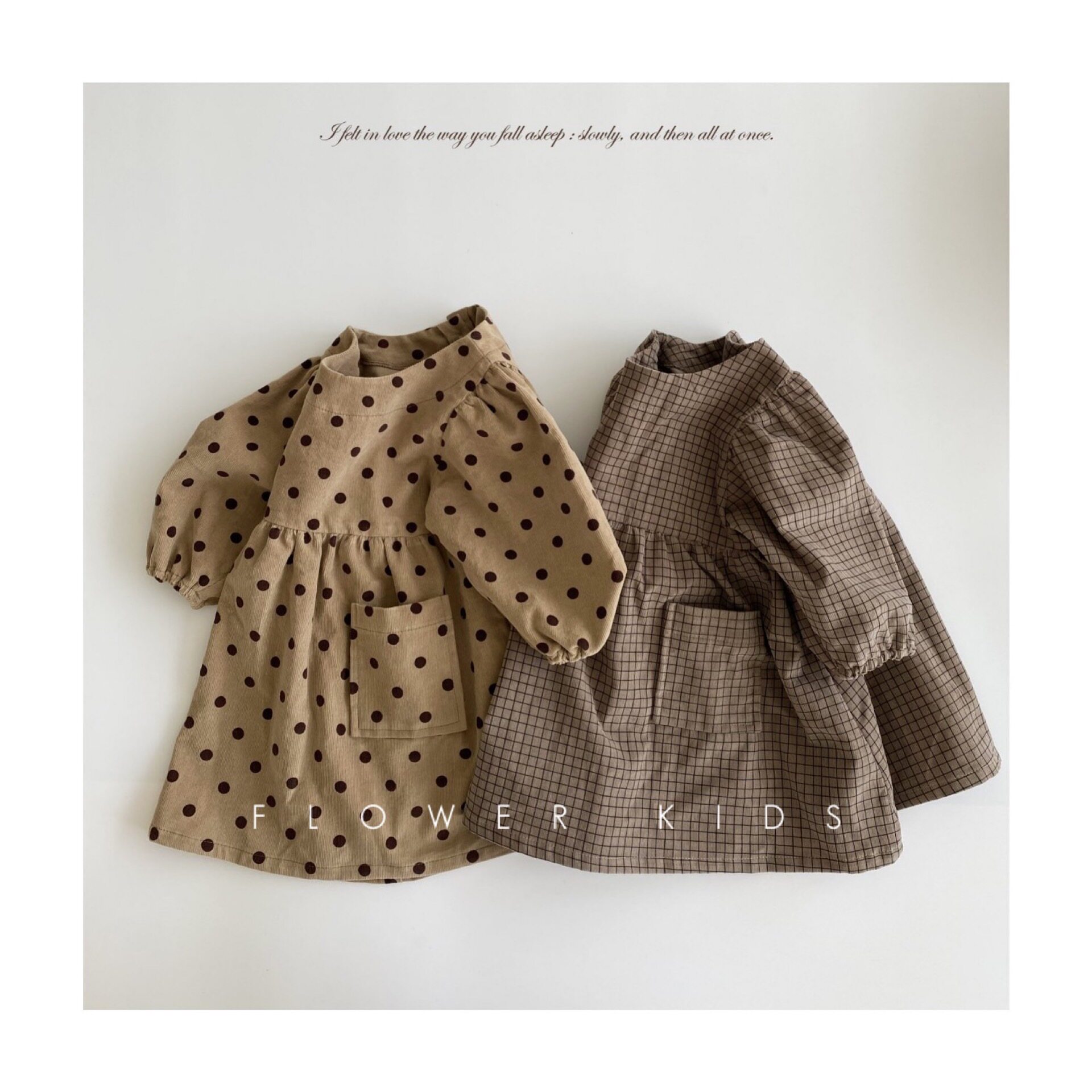 Flowers and pediatrics South Korean children's clothing Folding Buttons Aosta Retro Bubble Sleeves Po Dot Parent-child Dress