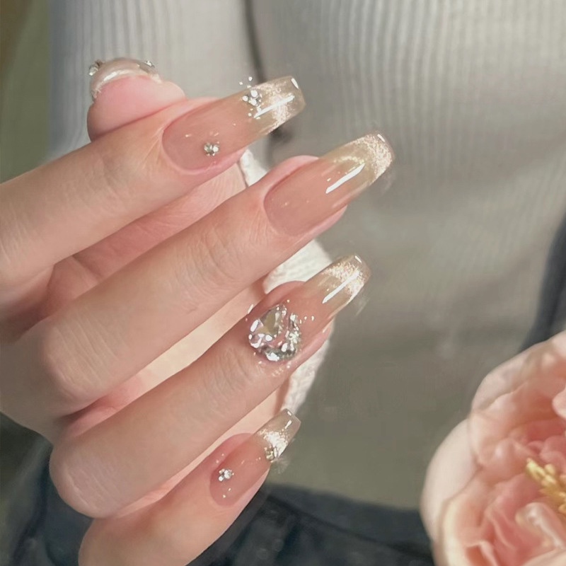 Autumn and Winter Wearable Nails, Dazzling Pure Desire Style, Cat-Eye Sparkling Diamonds, Brightening Bride Fake Nails, Finished Wearable Detachable Nails