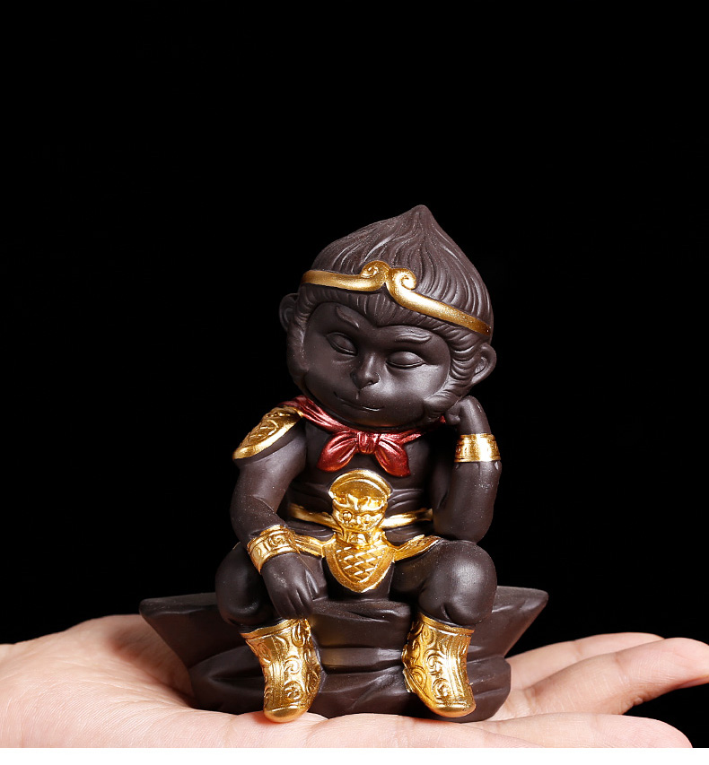 Kung fu tea set creative play purple sand tea tea pet furnishing articles on - board, small monkey monkey King wu empty interior decoration