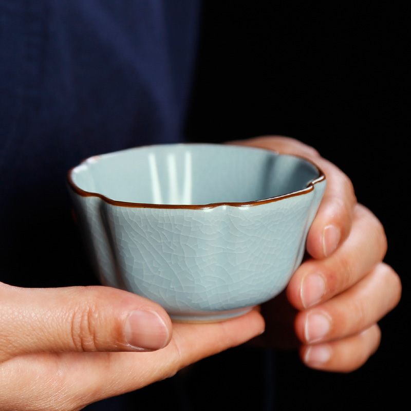Jingdezhen tea cups to open the slice your up can keep ice crack glaze master cyan kunfu tea cup day small single glass ceramics