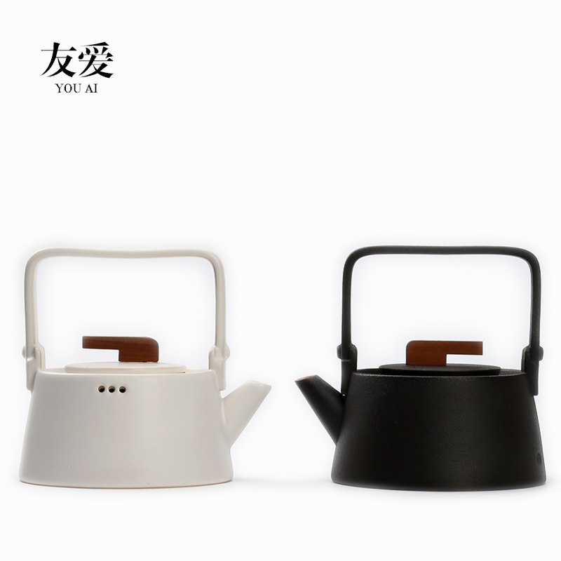 Love the simple black and white ceramic POTS of household kettle pot of Japanese girder of a complete set of kung fu tea teapot