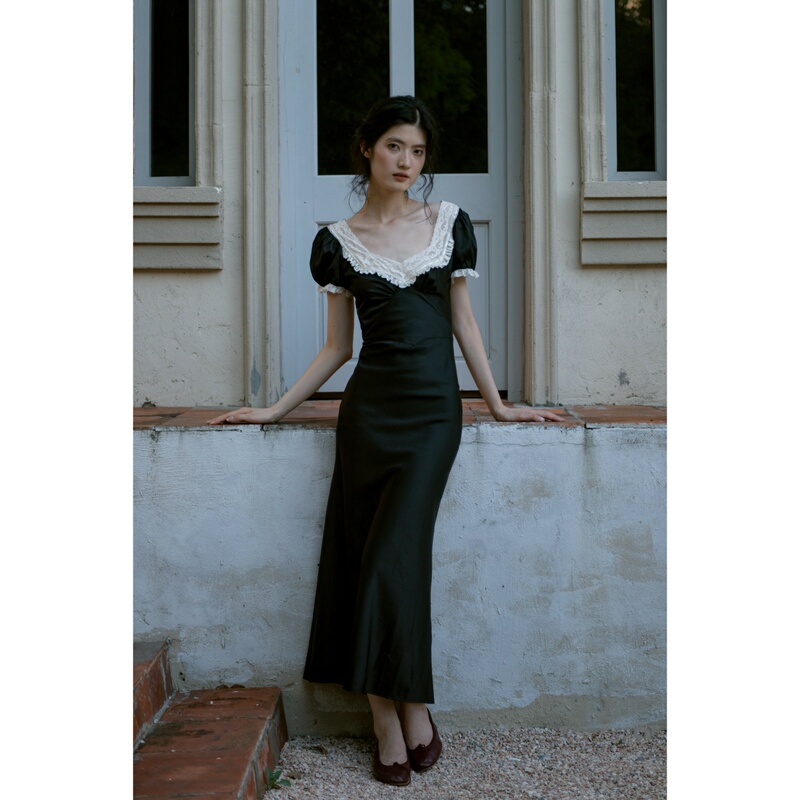 "Milosmemo" French Retro Bias-Cut Satin Dress with French Lace Splicing, Elegant Black "Milosmemo" French Retro Bias-Cut Satin Dress with French Lace Splicing, Elegant Black