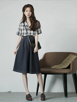 2021 new summer Hepburn light cooked style Hong Kong style retro chic small fragrance professional two-piece suit female European goods