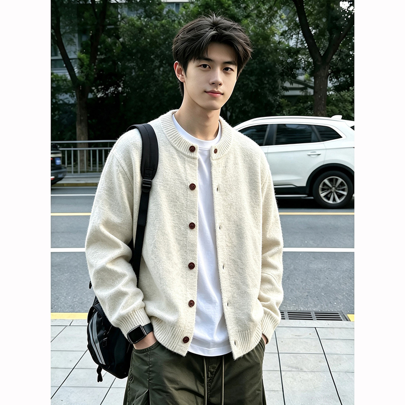 Korean-Style Khaki Cardigan Sweater for Men, Husband-Like Look, Autumn and Winter Outerwear, Lazy and High-End Knitted Jacket