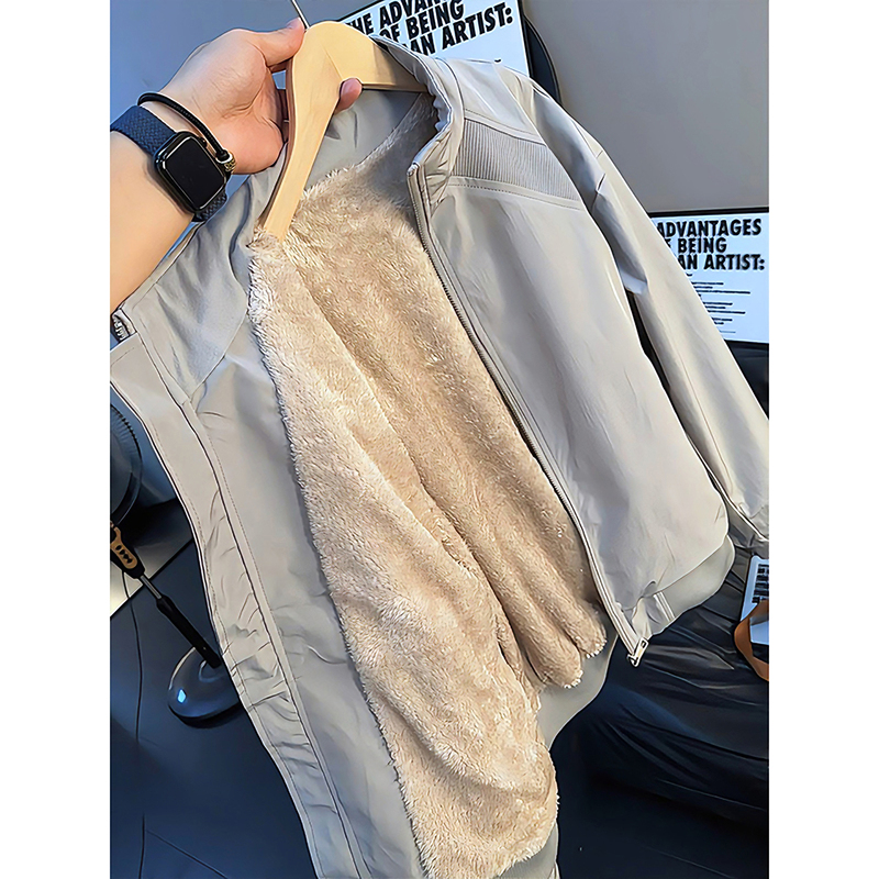 Light Gray American-Style Pilot Jacket Cotton Coat for Men, Winter Fleece-Lined Thickened Cotton Jacket, Short Stand-Up Collar Baseball Jacket Light Gray American-Style Pilot Jacket Cotton Coat for Men, Winter Fleece-Lined Thickened Cotton Jacket, Short Stand-Up Collar Baseball Jacket
