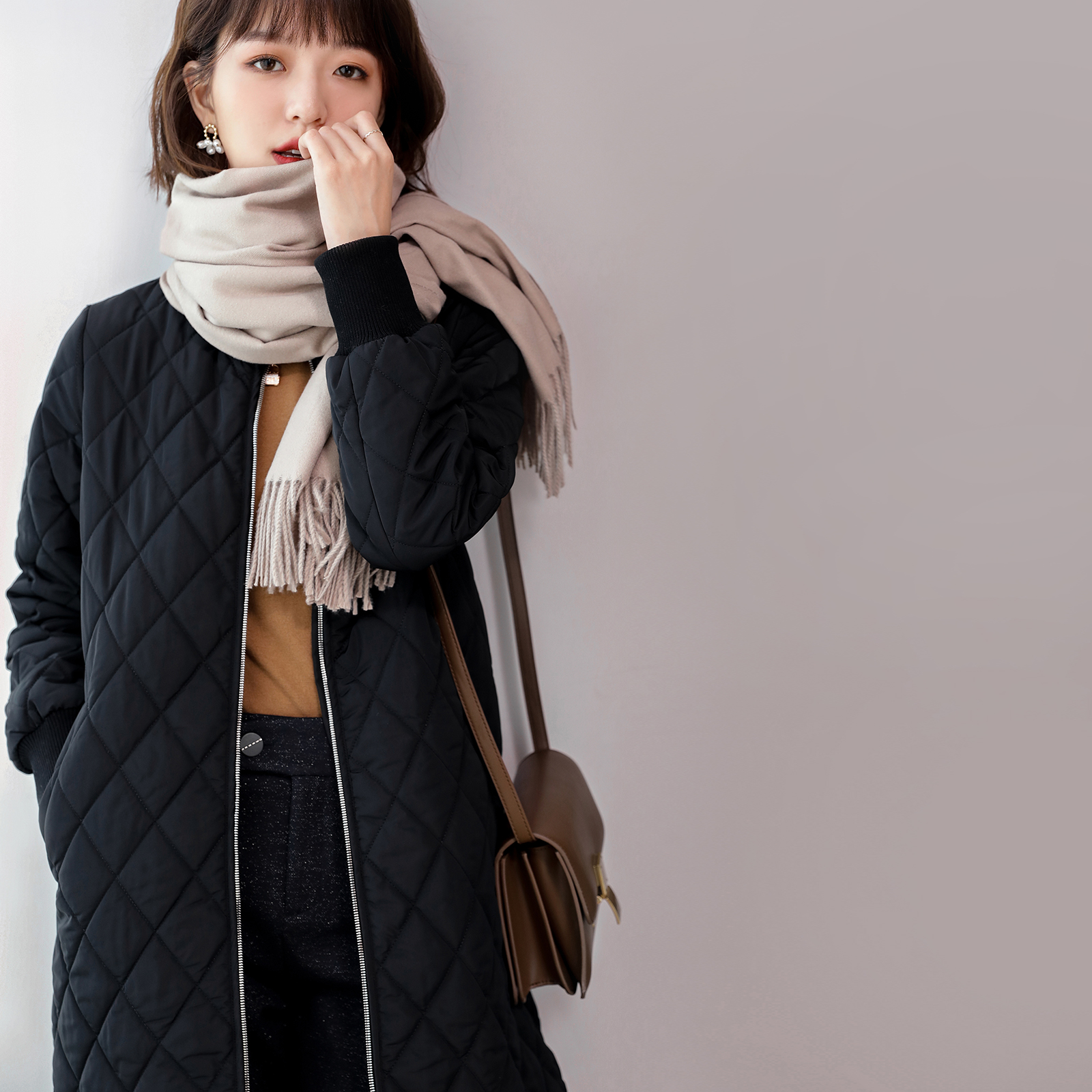 Commuter magna with long version black cotton suit jacket 2022 winter new 100 lap straight cylinder Fashion Cotton Jersey Woman