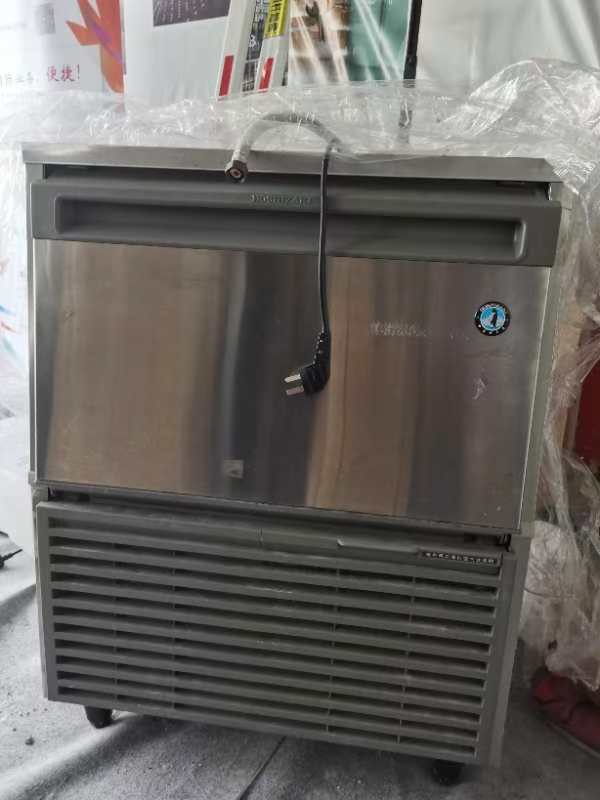 Ice Maker Ice Maker