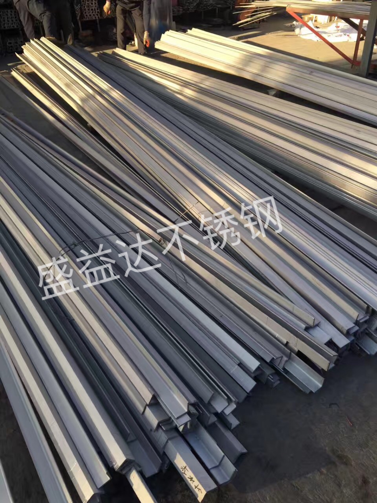 304 stainless steel angle steel Channel steel Triangle stainless steel angle steel angle iron can be arbitrarily cut and drilled