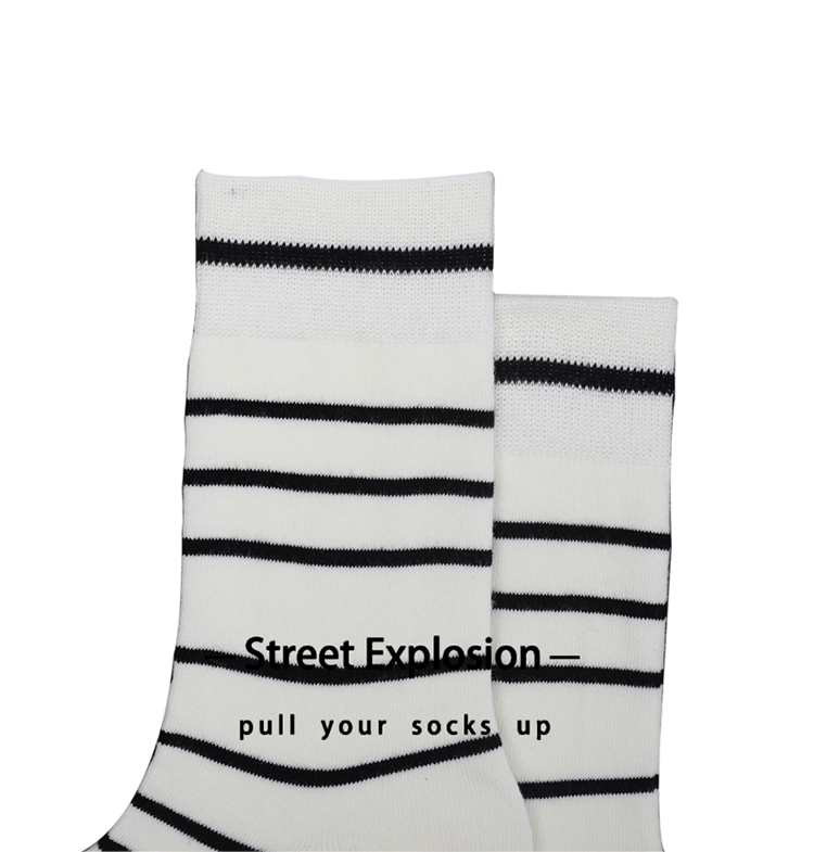 Vớ sọc trắng đen cổ điển nam và nữ trong vớ cotton ống đôi Hàn Quốc vớ đại học gió Harajuku vớ trượt ván đường phố - Vớ bông tất cổ cao