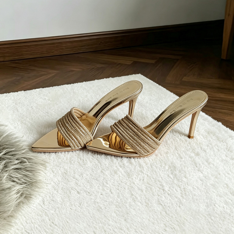 Gold High-Heeled Shoes for Women, New Summer Style, Pointed Toe, Open Toe, One-Strap Sandals with Rhinestones, Sexy Stiletto Sandals That Are Not Tiring for the Feet Gold High-Heeled Shoes for Women, New Summer Style, Pointed Toe, Open Toe, One-Strap Sandals with Rhinestones, Sexy Stiletto Sandals That Are Not Tiring for the Feet