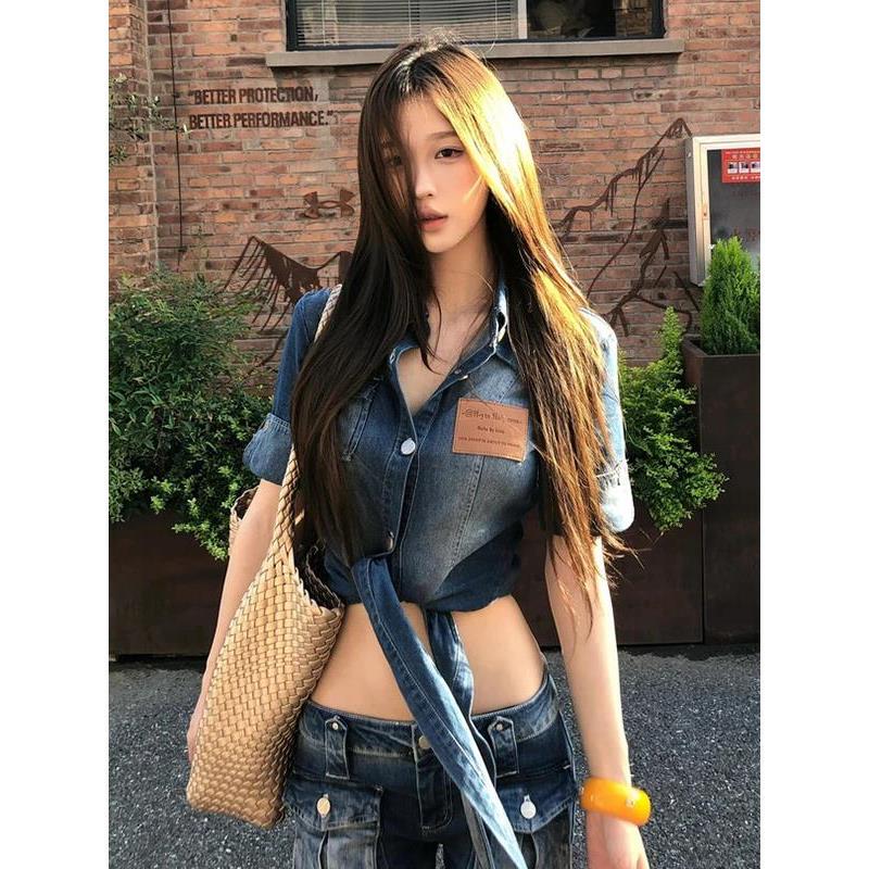 Soft, Thin, Washed Denim Short-Sleeved Shirt with Tie at the Hem, Waist-Cinching Short Top for Women, New Summer Style, Slimming Jeans