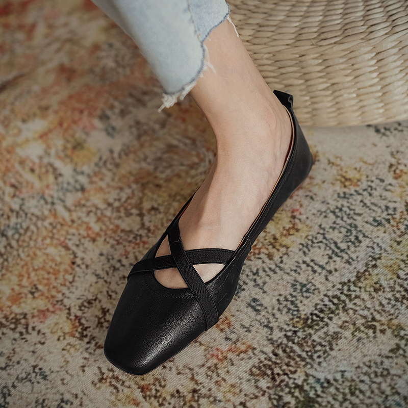 ins are great to wear ~ original design method extremely simple genuine leather flat heel square head shoes female grandma shoes little leather shoes