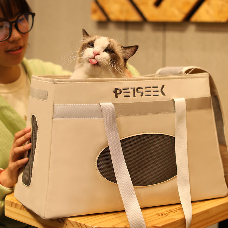 Cat Bag Out of portable winter portable large capacity Pet bag kitty Cat Bathing Themeber Cat Bag Dog Cage cabin bag