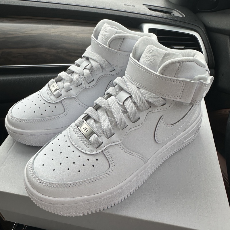 Nike Air Force One High-Top White Sneakers for Older Children, Versatile Casual Sports Sneakers 1193 Nike Air Force One High-Top White Sneakers for Older Children, Versatile Casual Sports Sneakers 1193
