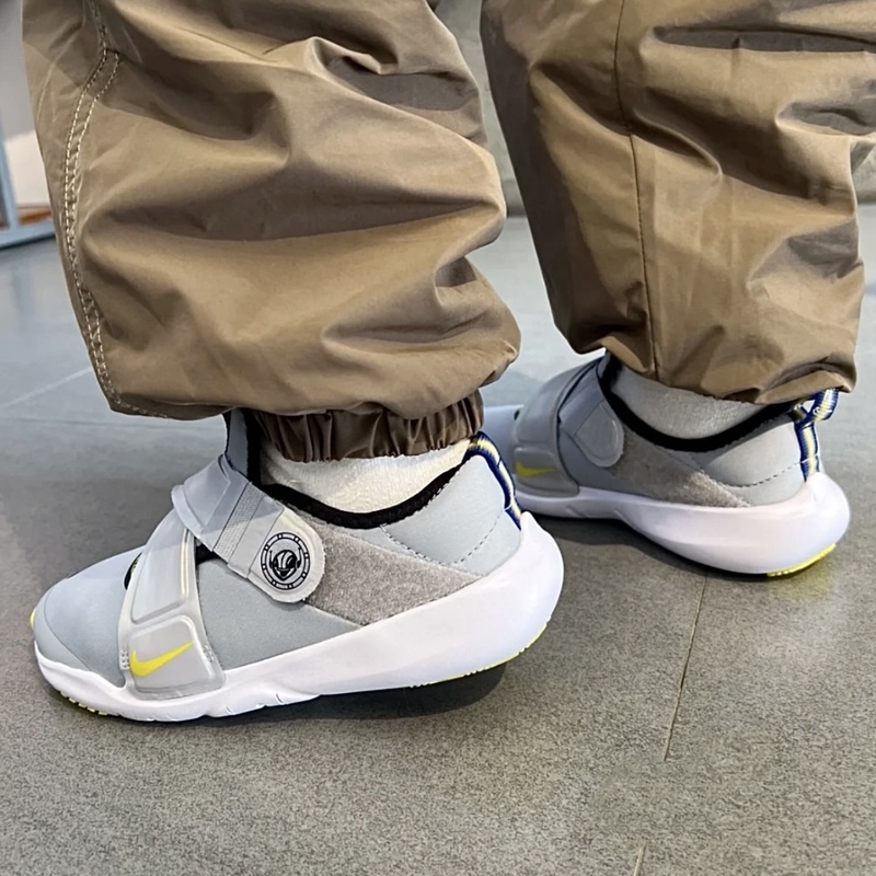 Nike/Nike Little Flying Saucer Infant and Toddler Lightweight Low-Top Velcro Walking Casual Sports Shoes Collection