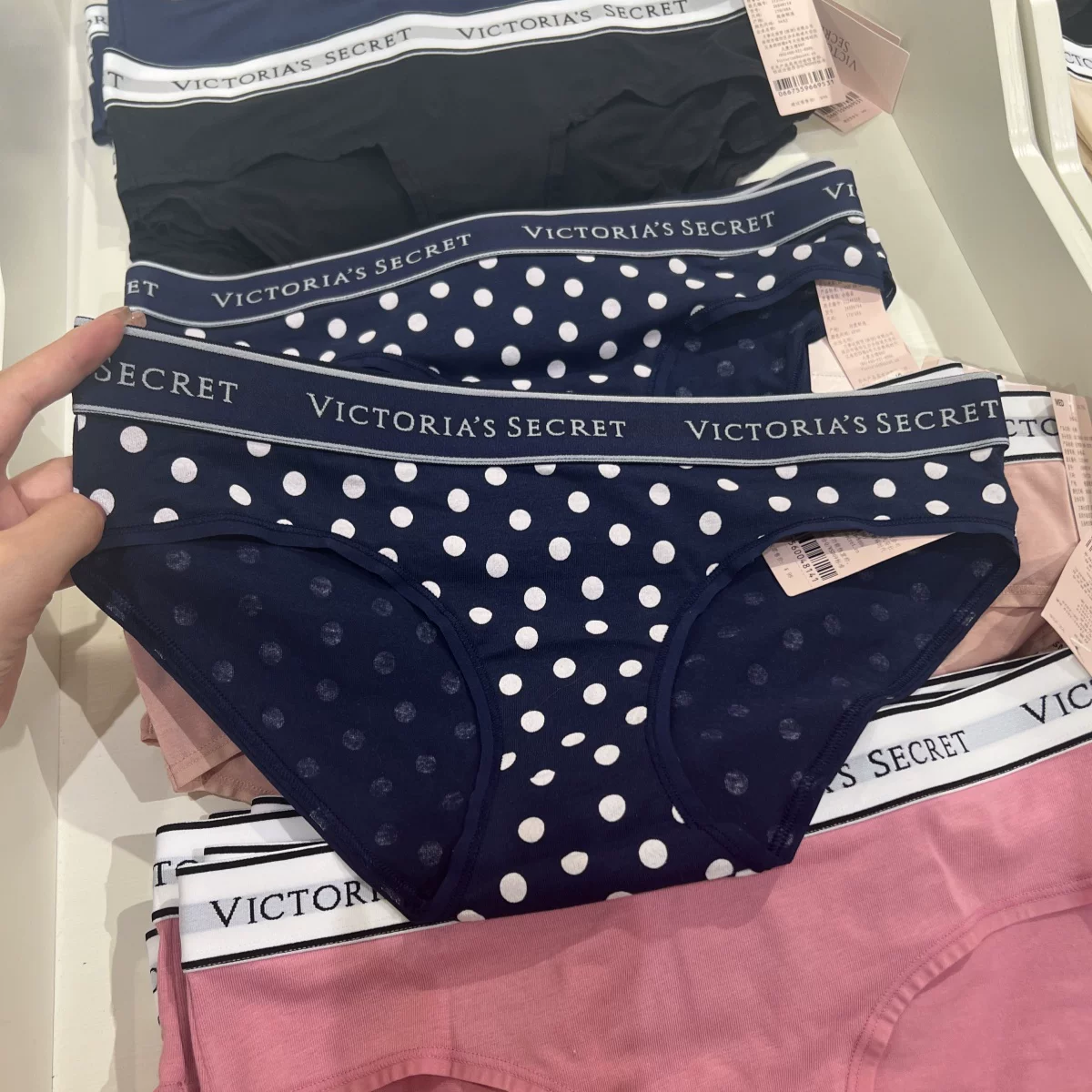 Comfortable pants, trousers, (Physicals), hip-accented