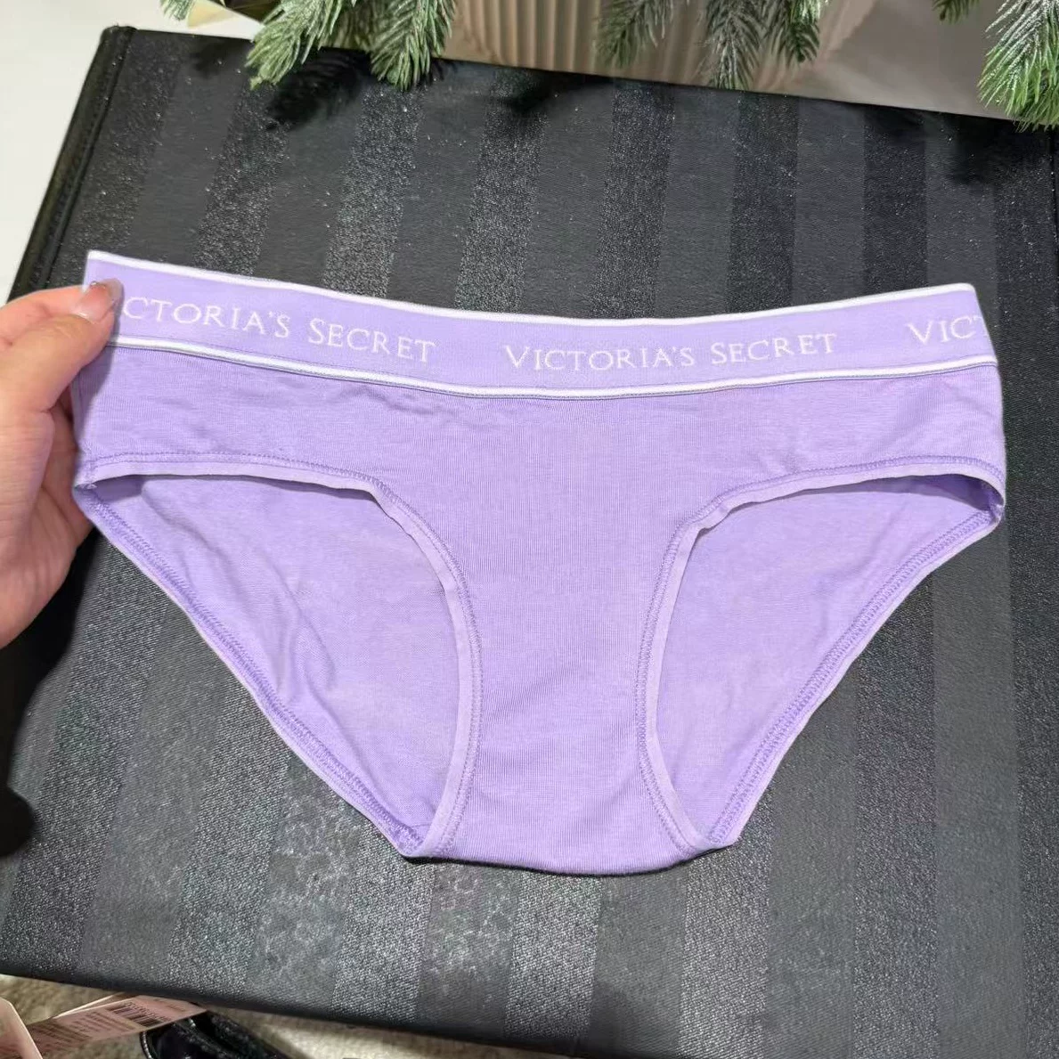 Comfortable pants, trousers, (Physicals), hip-accented