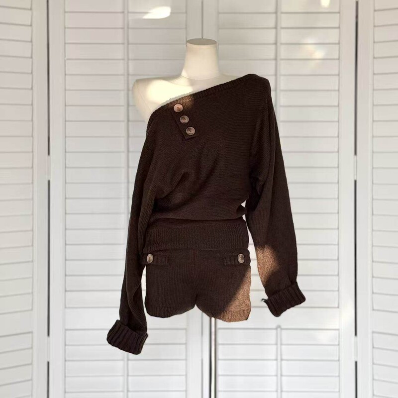 Dust Den Korean Style Casual Suit for Women, New Autumn Long-Sleeve Sweater Top and Shorts Knit Two-Piece Set
